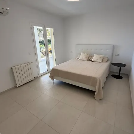 Βίλα Exklusiv With Sea View And Pool In