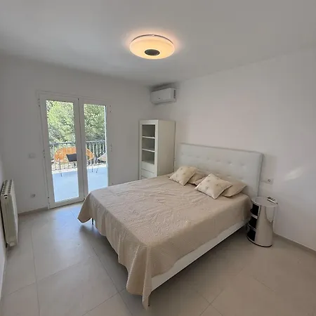 Βίλα Exklusiv With Sea View And Pool In *