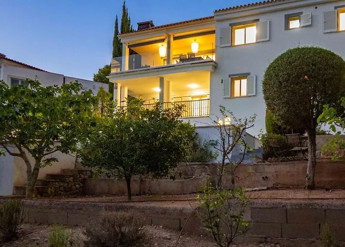 Villa Exklusiv With Sea View And Pool In