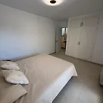 Exklusiv With Sea View And Pool In * 파구에라
