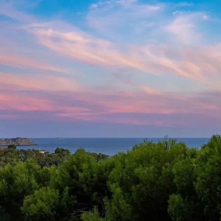 Exklusiv With Sea View And Pool In Villa Peguera