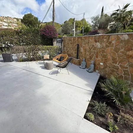 Exklusiv With Sea View And Pool In Villa *