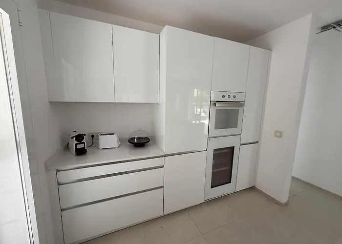 Exklusiv With Sea View And Pool In 别墅