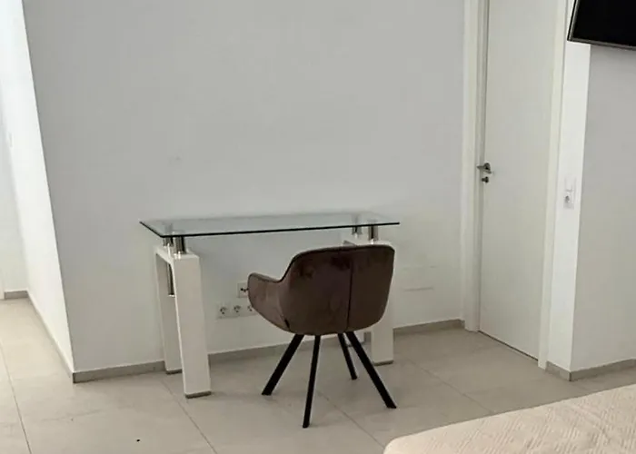 Exklusiv With Sea View And Pool In Villa