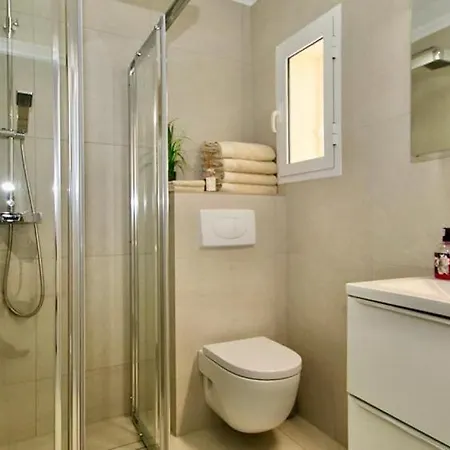 Exklusiv With Sea View And Pool In *